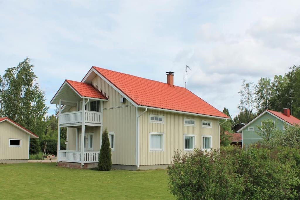 Albertiina Kurikka Buitenkant foto